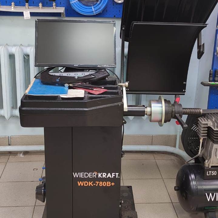  WDK-780B+  Балансировочный стенд автомат
